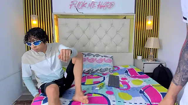 Adventurous Boys online show from March 2026 06:10:01 PM