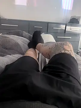 dave32000 online show from February 2026 02:41:01 PM