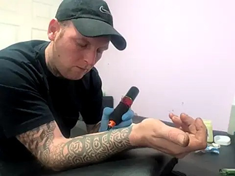 dave32000 online show from February 2026 09:23:02 PM