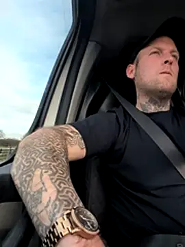 dave32000 online show from February 2026 01:44:01 PM