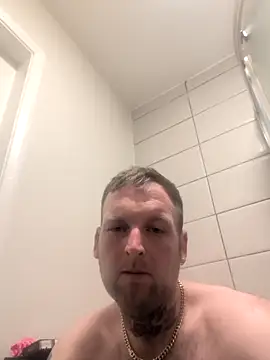 dave32000 online show from February 2026 11:16:01 PM