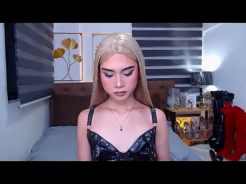 JuicyCockThea online show from May 2026 12:59:02 PM