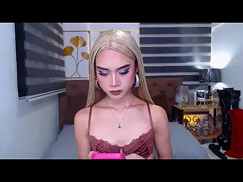 JuicyCockThea online show from June 2026 11:37:02 AM
