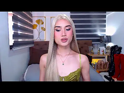 JuicyCockThea online show from May 2026 03:33:01 AM