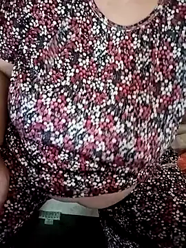 Snapshot of Simran_008 chatting on April 2026 07:35:02 AM Simran 008 online show from April 2026 07:35:02 AM