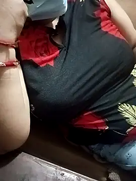 Snapshot of Simran_008 chatting on April 2026 10:04:01 PM Simran 008 online show from April 2026 10:04:01 PM