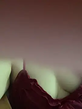 Strawberry-wet online show from April 2026 03:57:02 AM