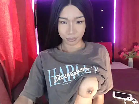 Queenoflustx online show from April 2026 06:43:02 AM