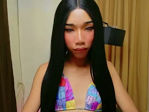 Queenoflustx online show from May 2026 01:10:01 AM