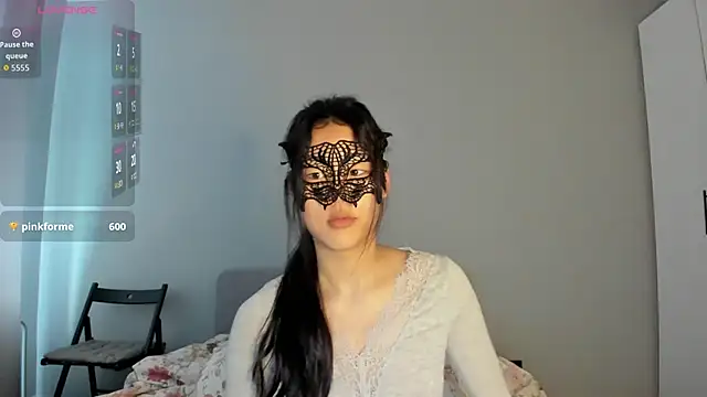 Snapshot of HelenBlazeTrt chatting on June 2026 02:06:02 AM HelenBlazeTrt online show from June 2026 02:06:02 AM