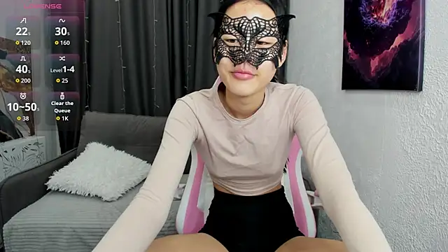 Snapshot of HelenBlazeTrt chatting on February 2026 01:15:02 AM HelenBlazeTrt online show from February 2026 01:15:02 AM