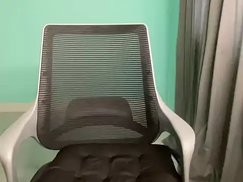 Romantic-Rascal online show from March 2026 06:57:02 AM