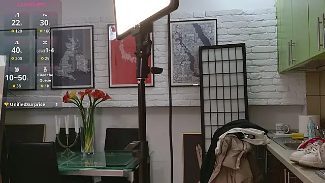 Snapshot of NicolePalm chatting on March 2026 04:53:02 AM NicolePalm online show from March 2026 04:53:02 AM