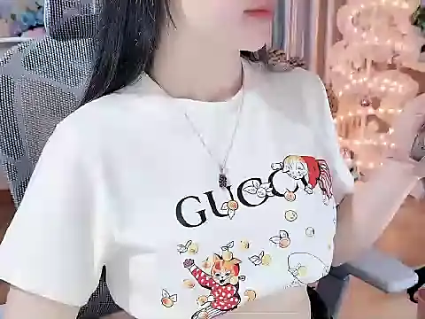 Agnelyn    online show from July 2026 11:23:02 PM