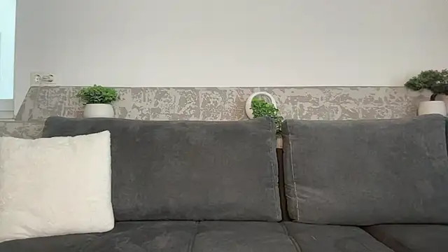 Kedi Kiss online show from February 2026 07:20:02 AM