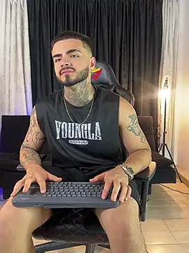 Benjii Carter1 online show from March 2026 03:11:02 AM