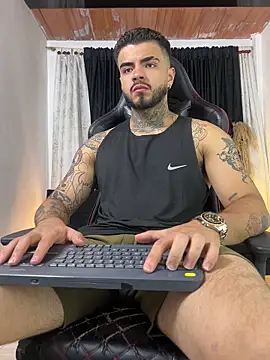 Benjii Carter1 online show from April 2026 02:14:01 AM