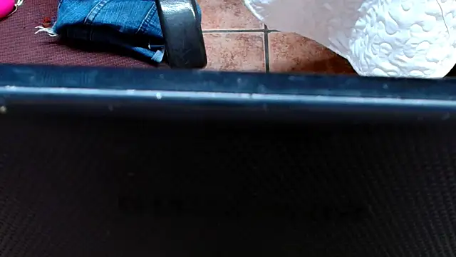 TyraHotxxx online show from March 2026 02:33:01 AM