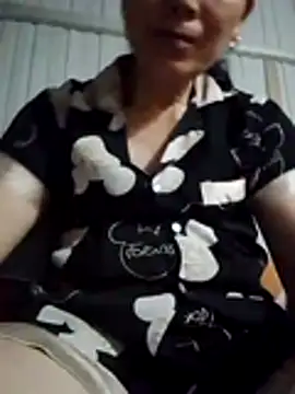 Kiss love2 online show from May 2026 02:46:02 PM