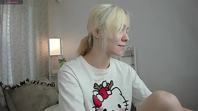 EmilyTrase online show from March 2026 01:24:01 AM