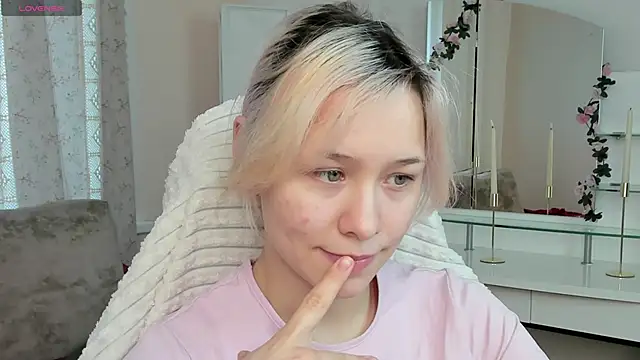 EmilyTrase online show from April 2026 01:15:01 AM