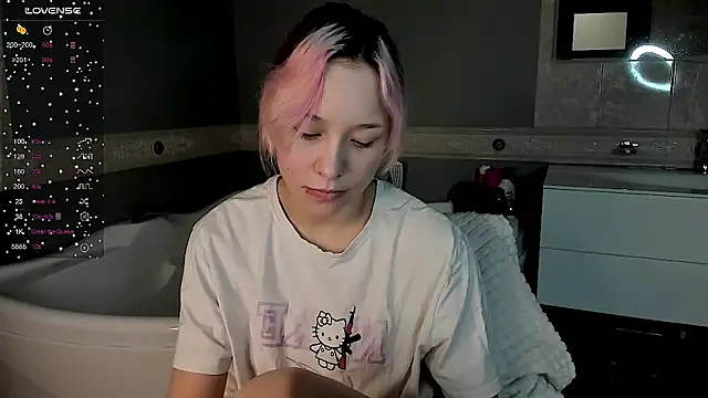 EmilyTrase online show from April 2026 01:24:02 AM