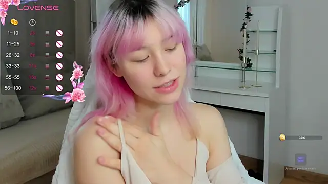 EmilyTrase online show from June 2026 01:11:01 AM