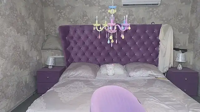 Snapshot of Anna_Kenan chatting on June 2026 11:10:02 AM Anna Kenan online show from June 2026 11:10:02 AM