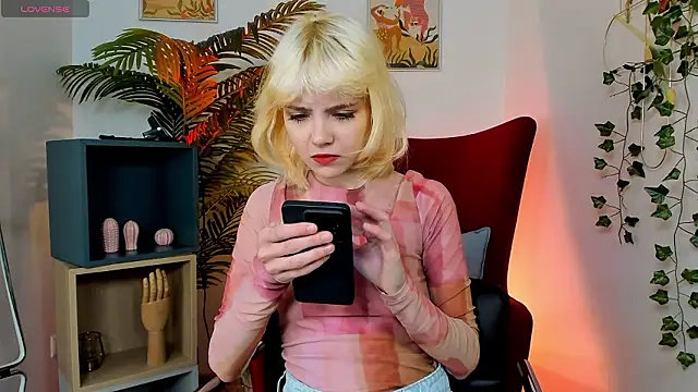 wow angel online show from March 2026 05:22:01 AM