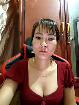 Snapshot of Aly_live chatting on February 2026 07:14:02 PM Aly live online show from February 2026 07:14:02 PM