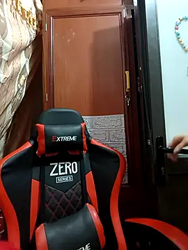 Snapshot of Aly_live chatting on February 2026 11:39:02 PM Aly live online show from February 2026 11:39:02 PM