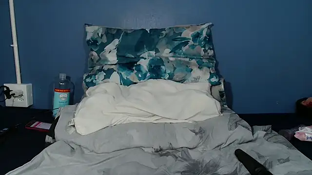 Sweet-Bella17 online show from April 2026 11:19:01 PM