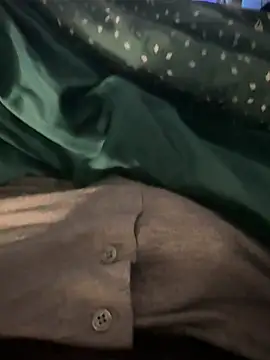 Snapshot of Thomascrtz chatting on February 2026 05:24:02 PM Thomascrtz online show from February 2026 05:24:02 PM