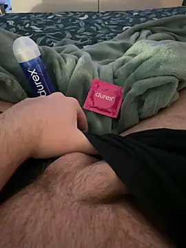 Snapshot of Thomascrtz chatting on April 2026 07:26:02 PM Thomascrtz online show from April 2026 07:26:02 PM