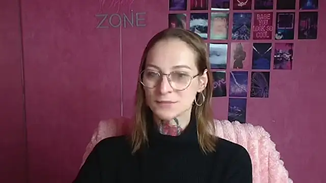 Esmi Winter online show from February 2026 06:22:01 AM