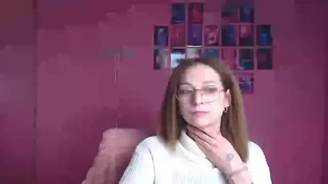 Esmi Winter online show from February 2026 07:19:01 AM