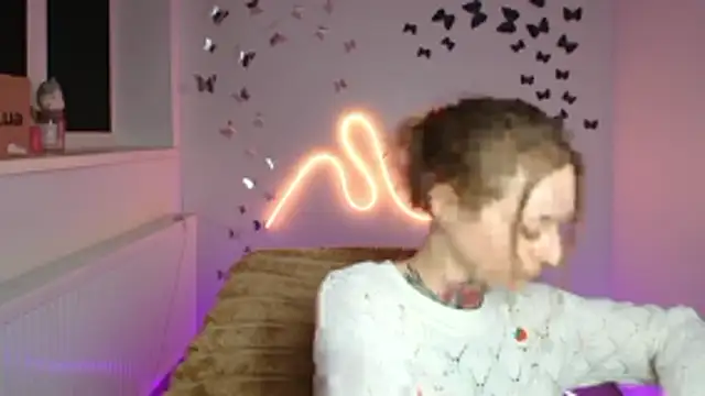 Esmi Winter online show from March 2026 06:24:02 AM