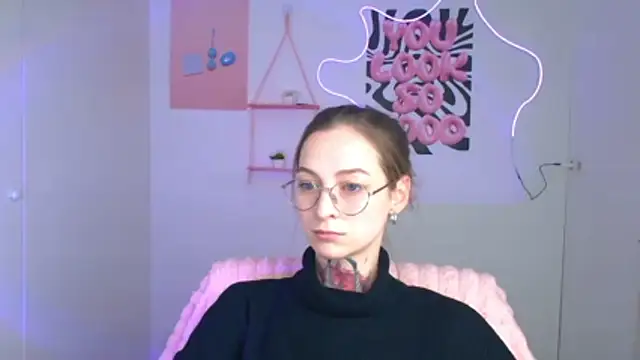 Esmi Winter online show from February 2026 06:13:02 AM