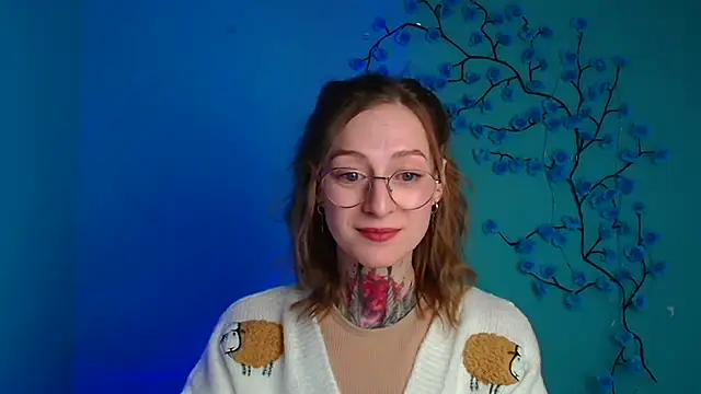 Esmi Winter online show from March 2026 06:50:01 AM