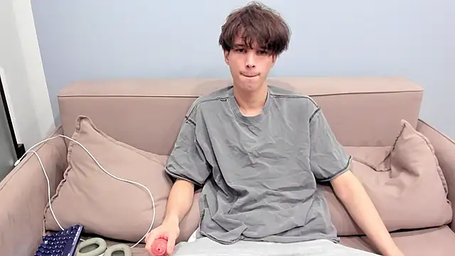 Snapshot of Ur_NextDoor_Boy chatting on February 2026 08:27:02 PM Ur NextDoor Boy online show from February 2026 08:27:02 PM