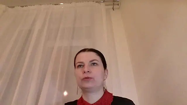 Clover Shine online show from February 2026 05:44:01 PM