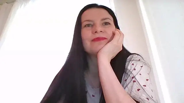 Clover Shine online show from February 2026 12:26:01 PM