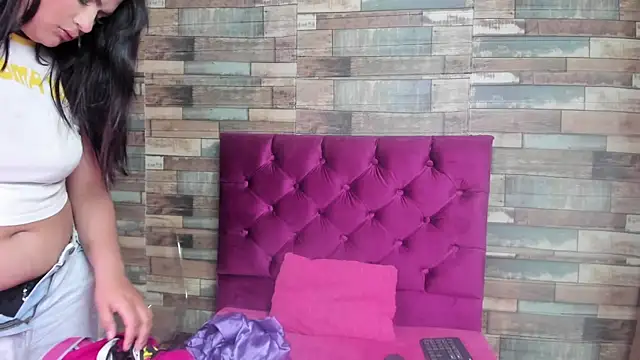 Kitty Tits online show from February 2026 12:24:02 PM