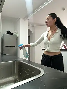 Karmenlovex online show from March 2026 02:19:02 PM