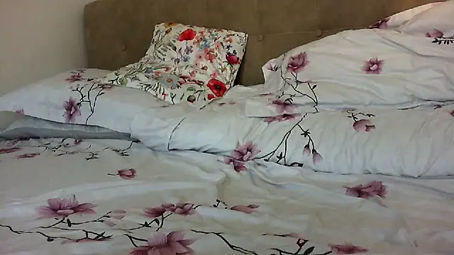 elyseblue online show from April 2026 04:13:02 PM