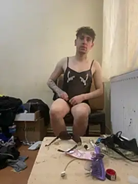 Femboysissy1919 online show from July 2026 12:04:02 PM