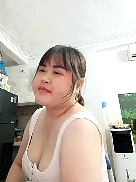 Kee-kimlee online show from April 2026 02:02:01 PM