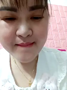 Kee-kimlee online show from February 2026 03:06:01 AM