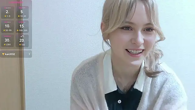 Snapshot of e_ri_ka93 chatting on June 2026 01:11:02 PM e ri ka93 online show from June 2026 01:11:02 PM