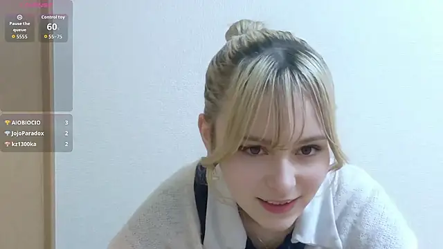 Snapshot of e_ri_ka93 chatting on May 2026 01:47:01 PM e ri ka93 online show from May 2026 01:47:01 PM